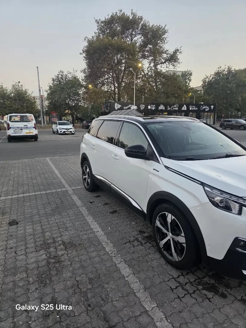 Peugeot 5008 1.6 BlueHDi, снимка 4 - Автомобили и джипове - 56324183