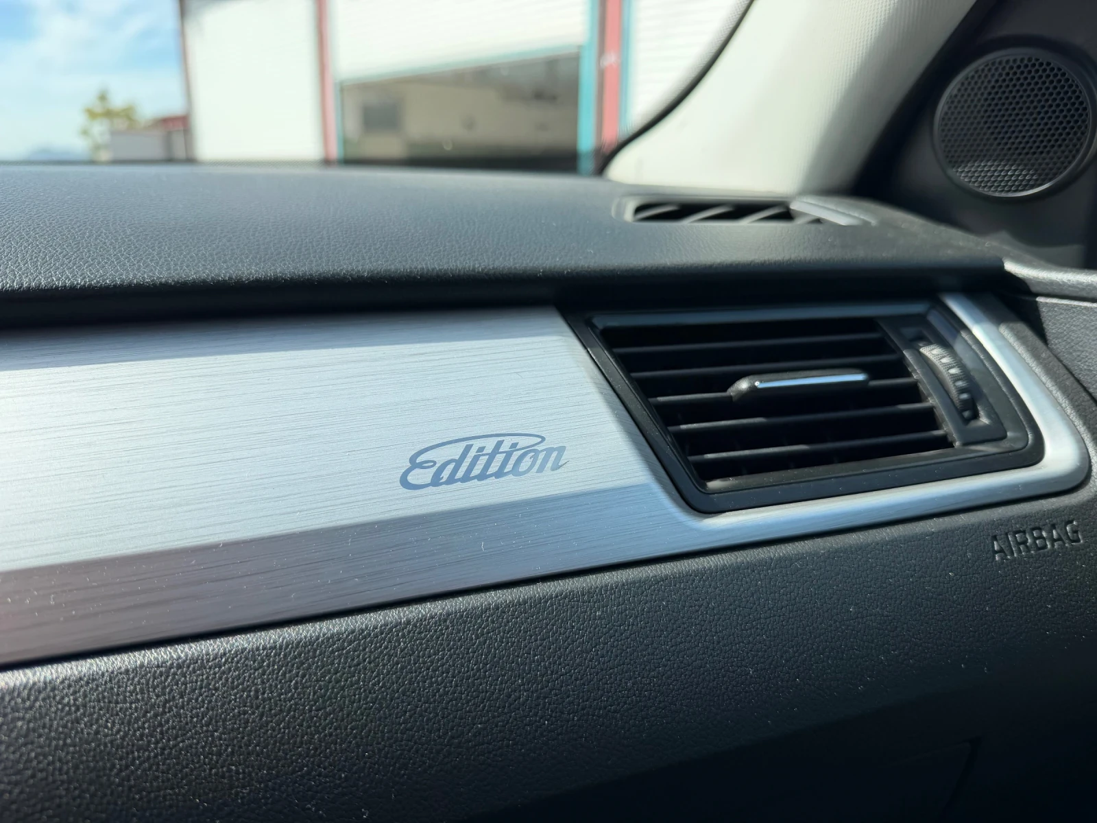 Skoda Rapid 1.4 TDI EDITION* NAVI* Xenon* ParkPilot* Panorama | Mobile.bg � ����������� 9