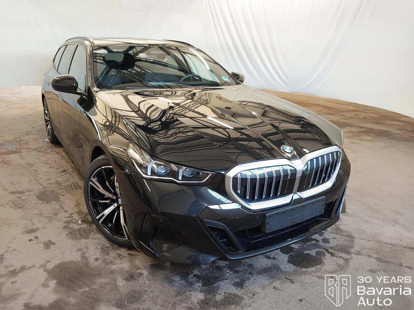 BMW 540 d xDrive Touring Steptronic, снимка 4 - Автомобили и джипове - 56633719