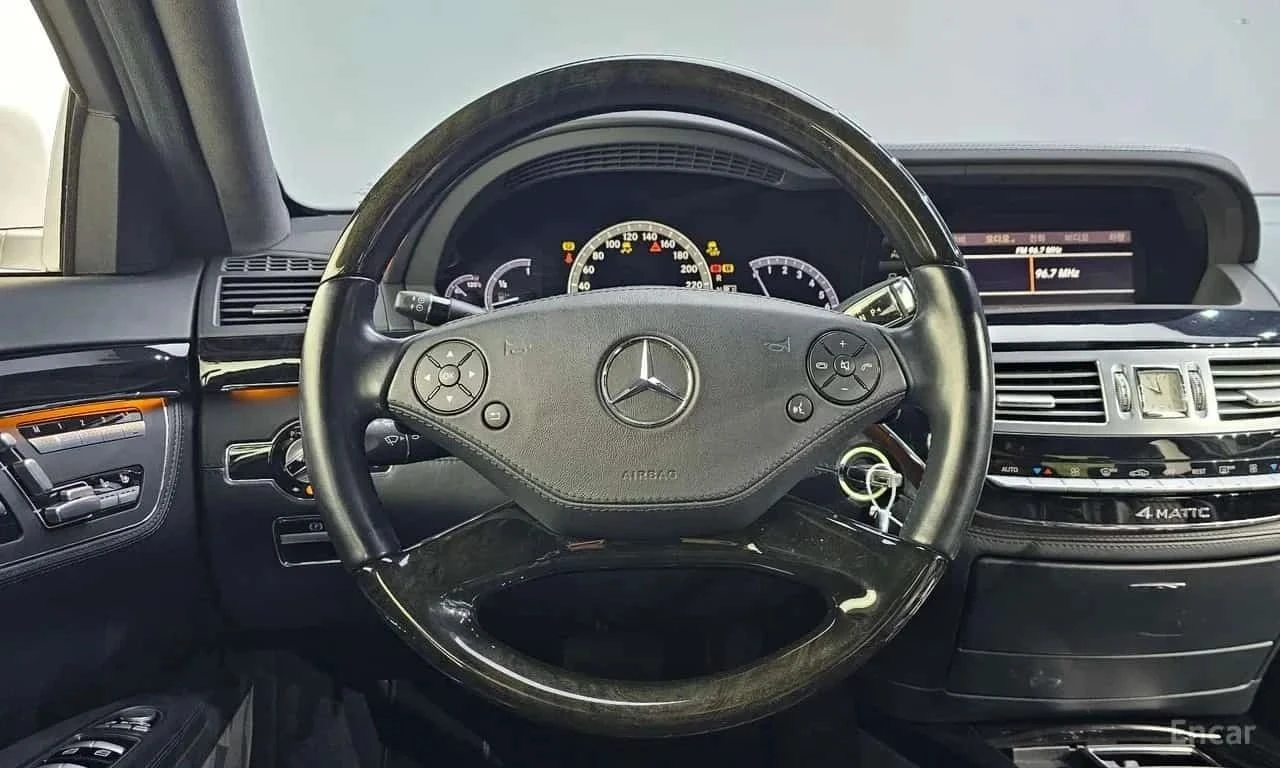 Mercedes-Benz S 500, снимка 14 - Автомобили и джипове - 56724559