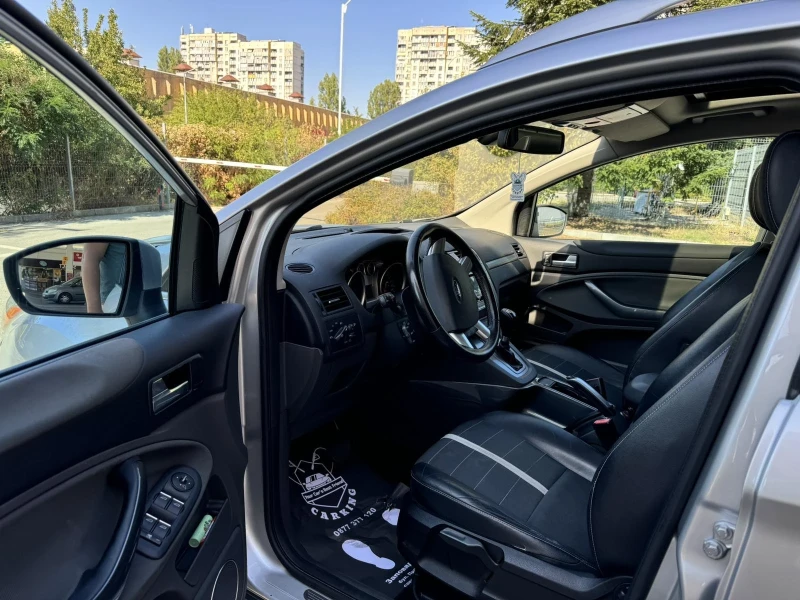 Ford Kuga, снимка 8 - Автомобили и джипове - 48146086