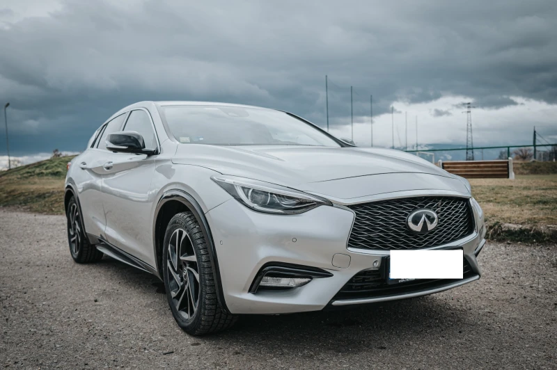 Infiniti Q30 2.2CDI, снимка 1 - Автомобили и джипове - 49194538