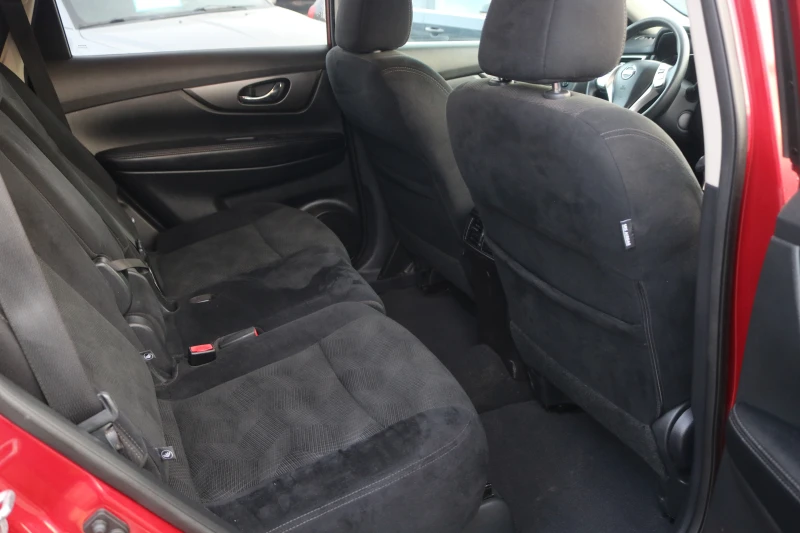 Nissan Rogue SV 2.5 AWD, снимка 10 - Автомобили и джипове - 52216178