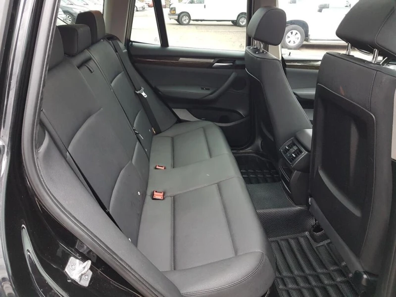 BMW X3 * АВТО КРЕДИТ* ЦЕНА ДО БГ * СЕРВИЗНА ИСТОРИЯ * , снимка 12 - Автомобили и джипове - 52850584