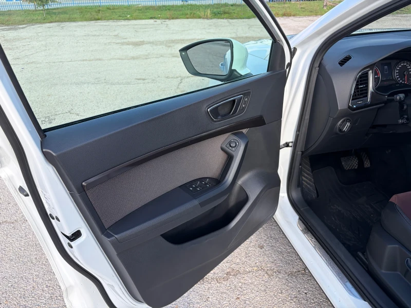 Seat Ateca 2.0TDI 190кс 4х4, снимка 14 - Автомобили и джипове - 52916332