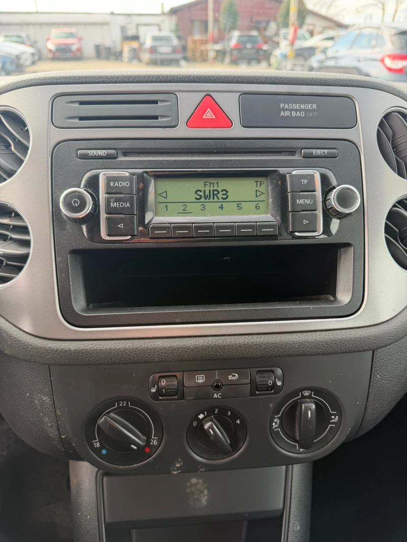 VW Tiguan 2.0TDI 4MOTION EURO 5, снимка 12 - Автомобили и джипове - 53596435