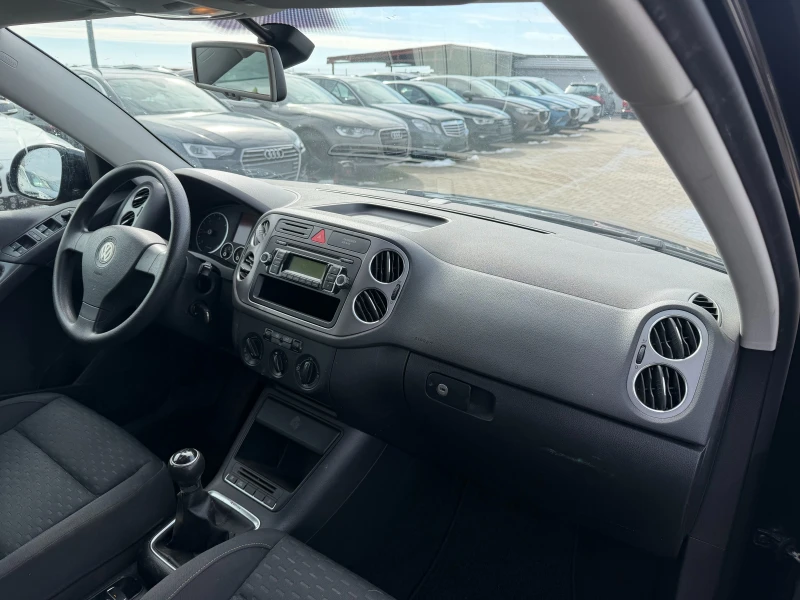 VW Tiguan 2.0TDI 4MOTION EURO 5, снимка 10 - Автомобили и джипове - 53596435