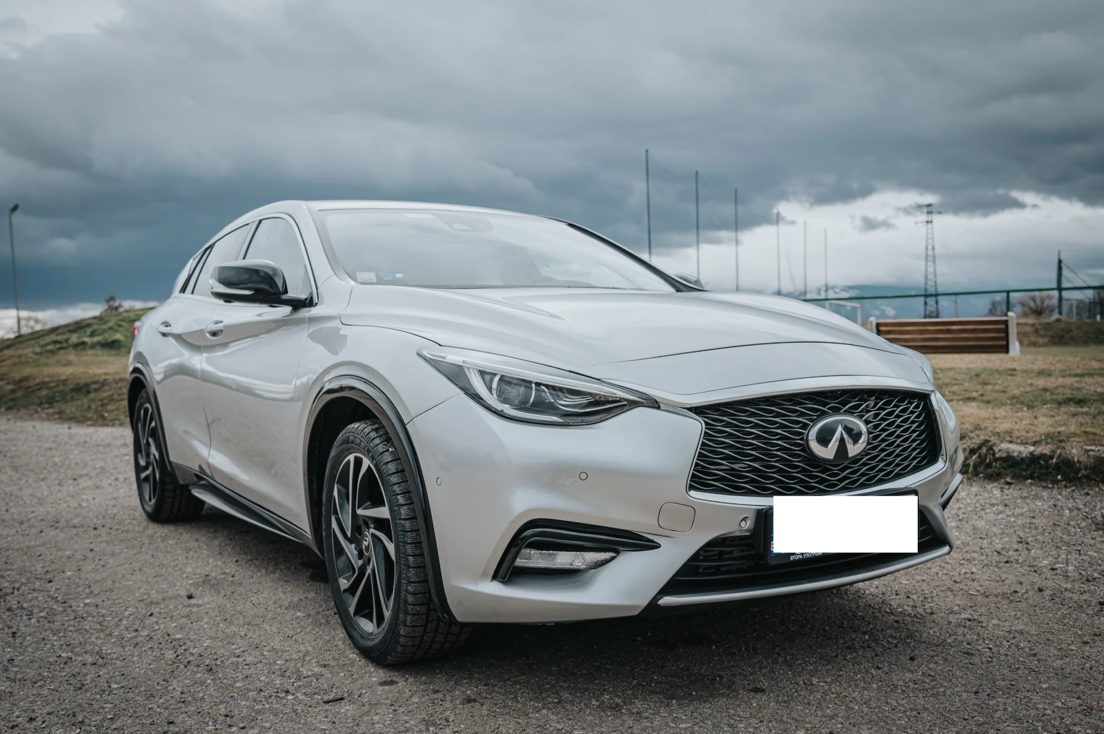 Infiniti Q30 2.2CDI, снимка 1