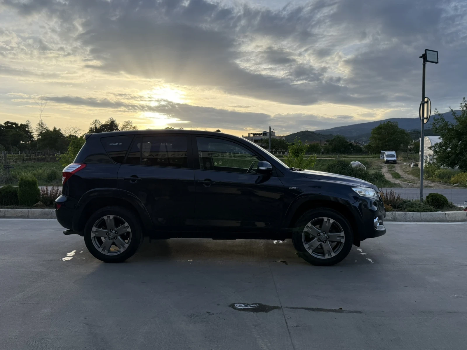 Toyota Rav4  - изображение 4