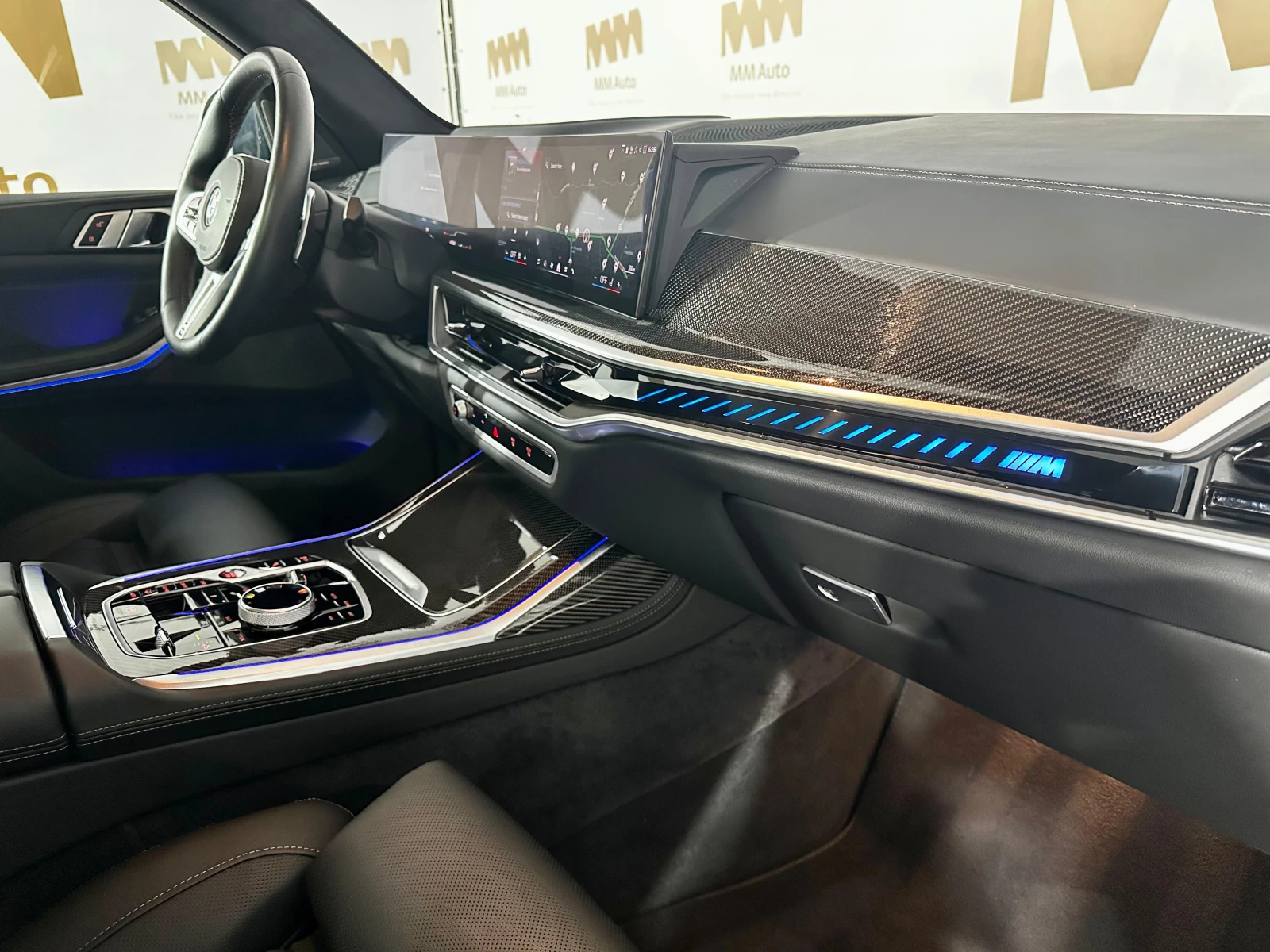BMW X7 M60i* xDrive* M-Sport* HuD* Harman/Kardon* SkyLoun - изображение 10