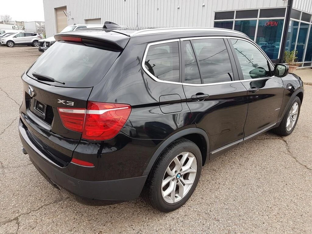 BMW X3 * АВТО КРЕДИТ* ЦЕНА ДО БГ * СЕРВИЗНА ИСТОРИЯ *  - изображение 3