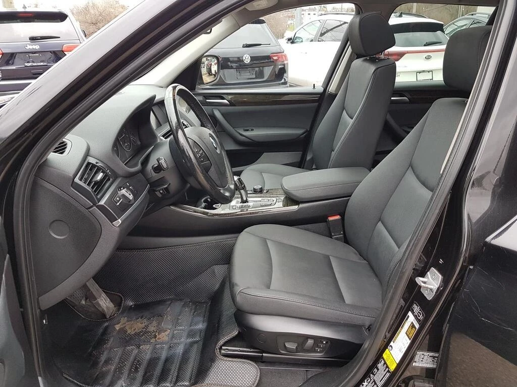 BMW X3 * АВТО КРЕДИТ* ЦЕНА ДО БГ * СЕРВИЗНА ИСТОРИЯ *  - изображение 8