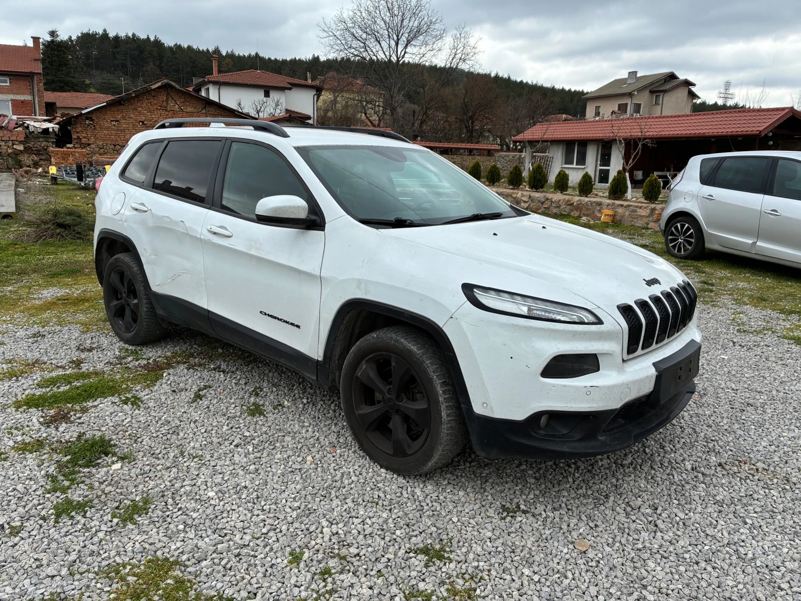 Jeep Cherokee 2, 2 M-Jet 4WD, снимка 2 - Автомобили и джипове - 53770593