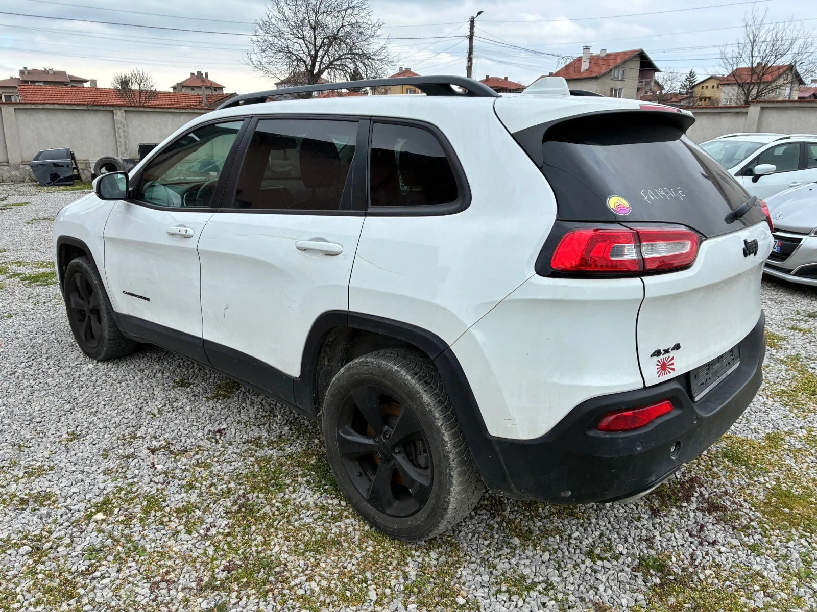 Jeep Cherokee 2, 2 M-Jet 4WD, снимка 4 - Автомобили и джипове - 53770593