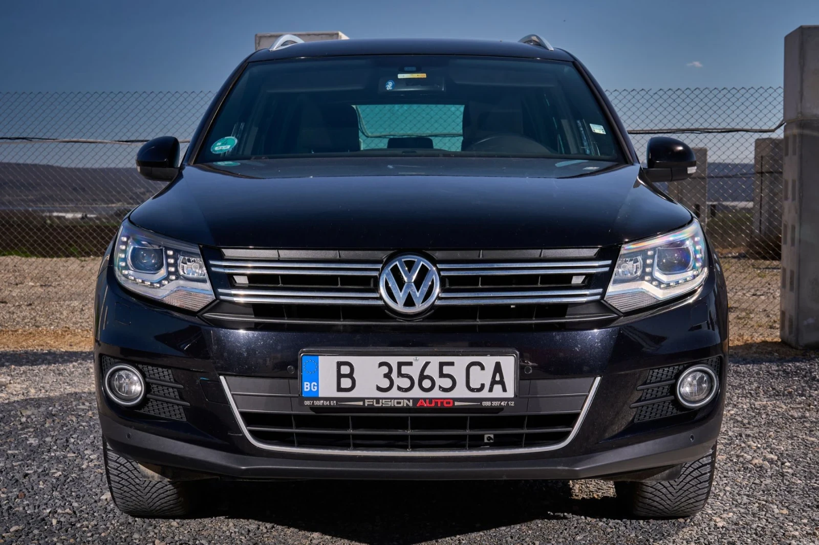 VW Tiguan 2.0TDI * Facelift * 4?4 * Цялостна история , снимка 2 - Автомобили и джипове - 54126735