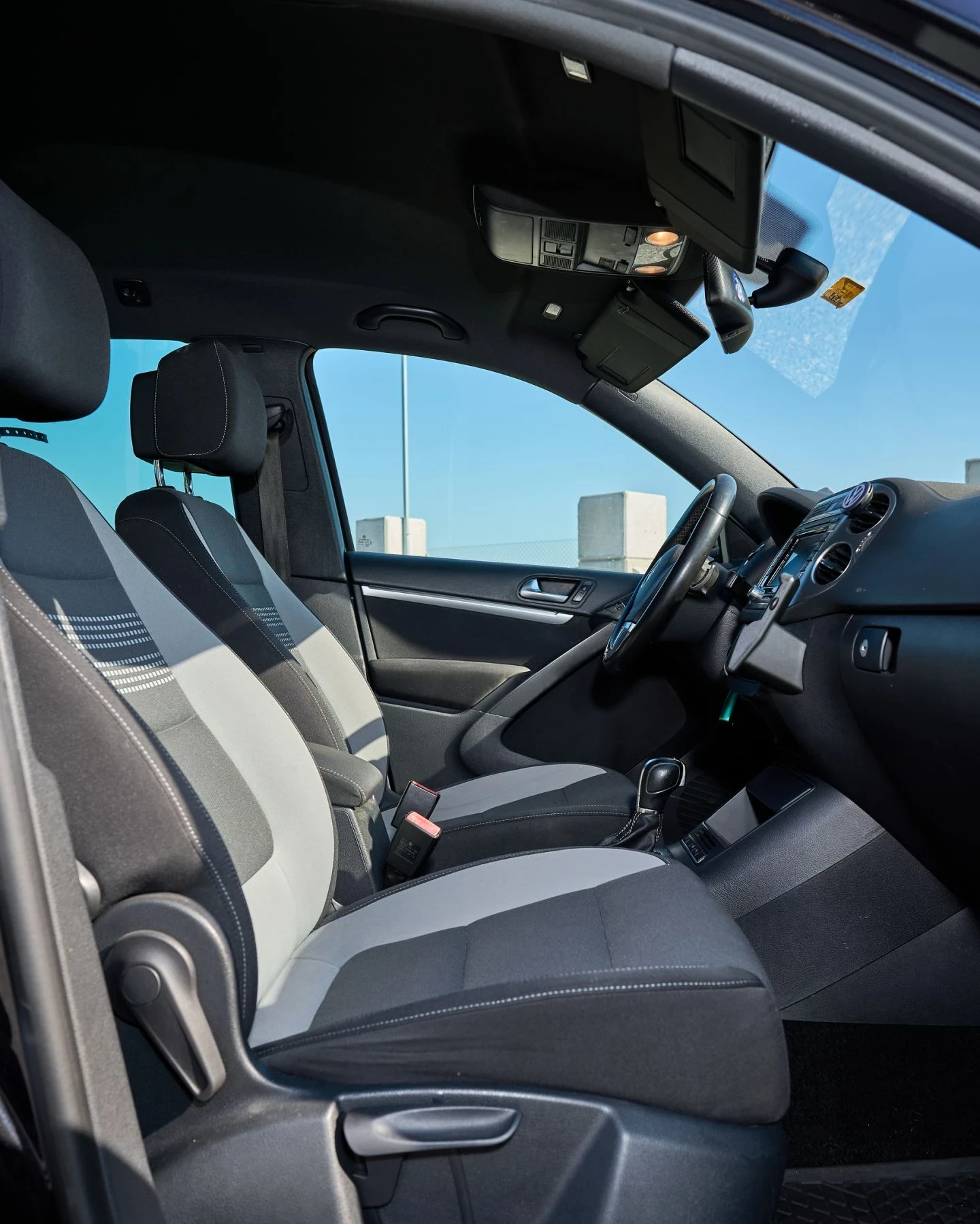 VW Tiguan 2.0TDI * Facelift * 4?4 * Цялостна история , снимка 10 - Автомобили и джипове - 54126735