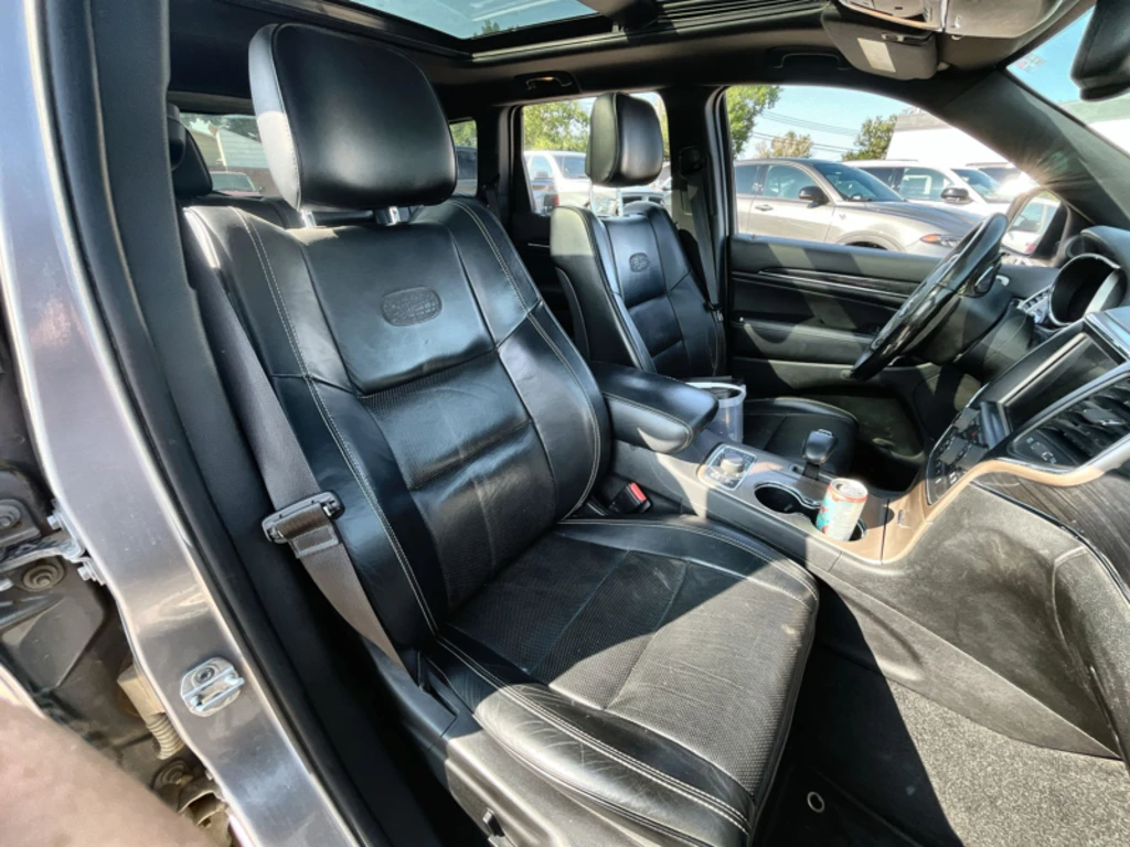 Jeep Grand cherokee OVERLAND* КОЖА* ПОДГРЕВ* ОБДУХВАНЕ* КАМЕРА* PANO* , снимка 16 - Автомобили и джипове - 54158033