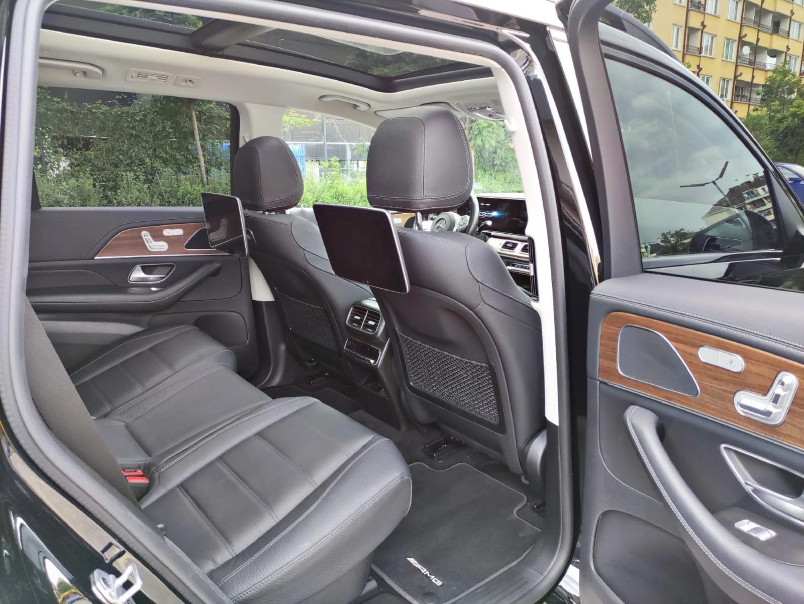 Mercedes-Benz GLS 400, снимка 9 - Автомобили и джипове - 54644322