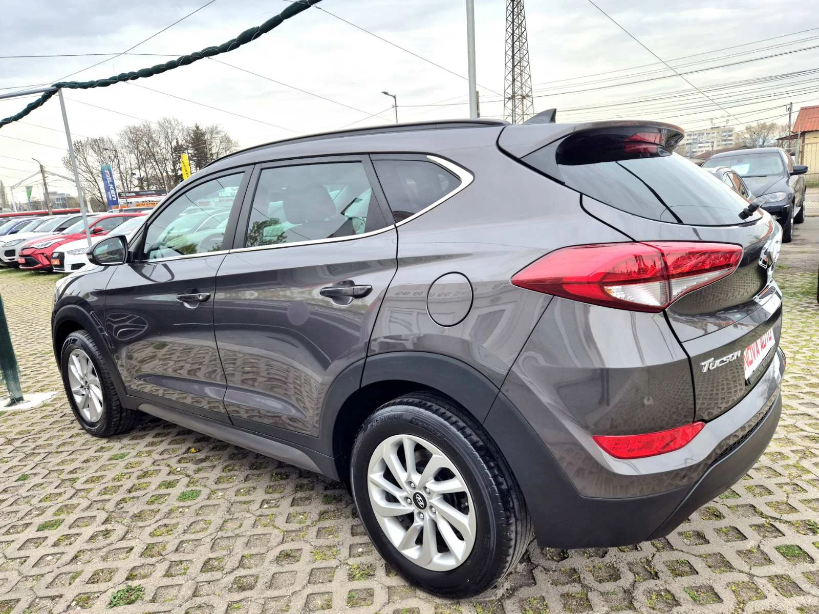 Hyundai Tucson 1.7CRDI-ПАНОРАМА, снимка 2 - Автомобили и джипове - 54220950