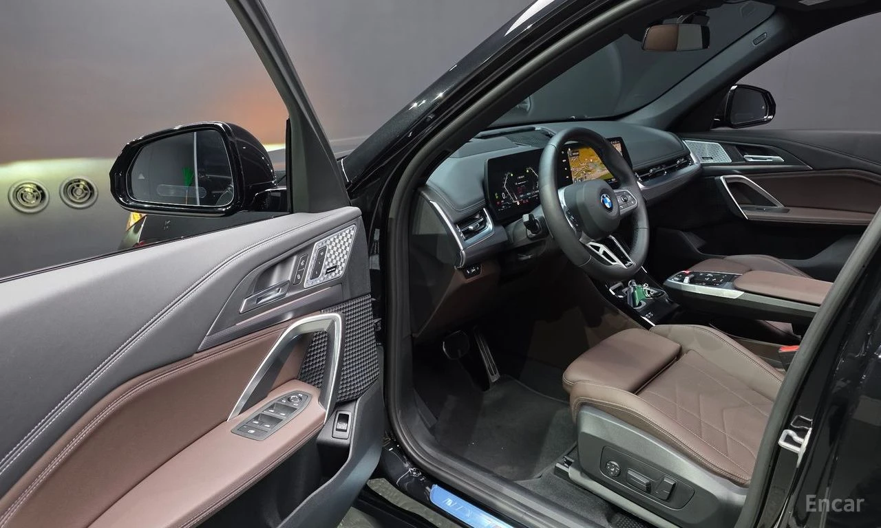 BMW X1 20i* M* SPORT* ДИСТРОНИК* ХЕДЪП* 360КАМЕРА* , снимка 5 - Автомобили и джипове - 55104283