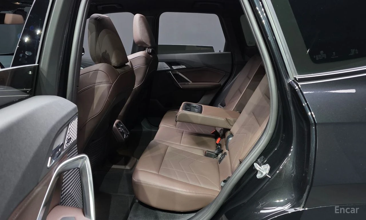 BMW X1 20i* M* SPORT* ДИСТРОНИК* ХЕДЪП* 360КАМЕРА* , снимка 14 - Автомобили и джипове - 55104283