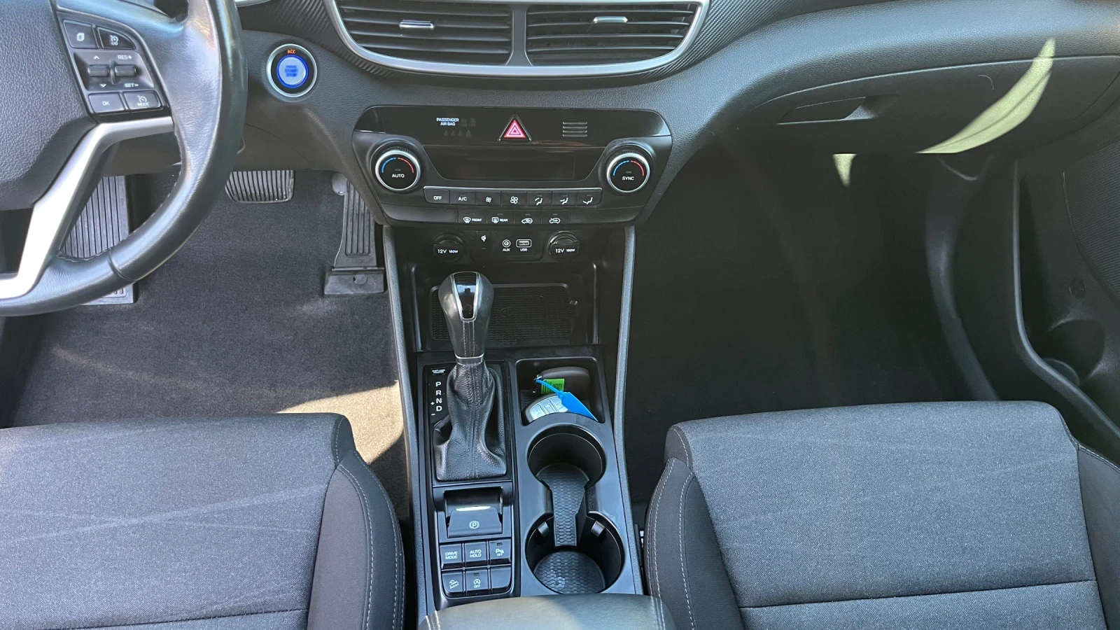 Hyundai Tucson 1.6 CDRI AVTOMATIK, снимка 10 - Автомобили и джипове - 55682175