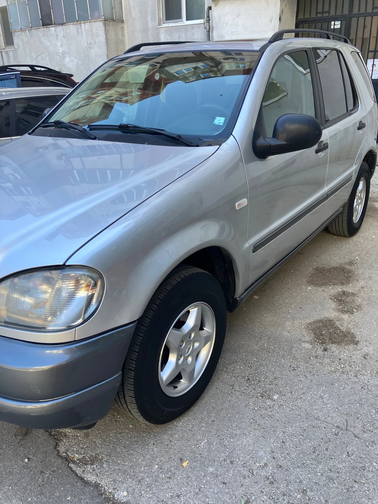 Mercedes-Benz ML 230