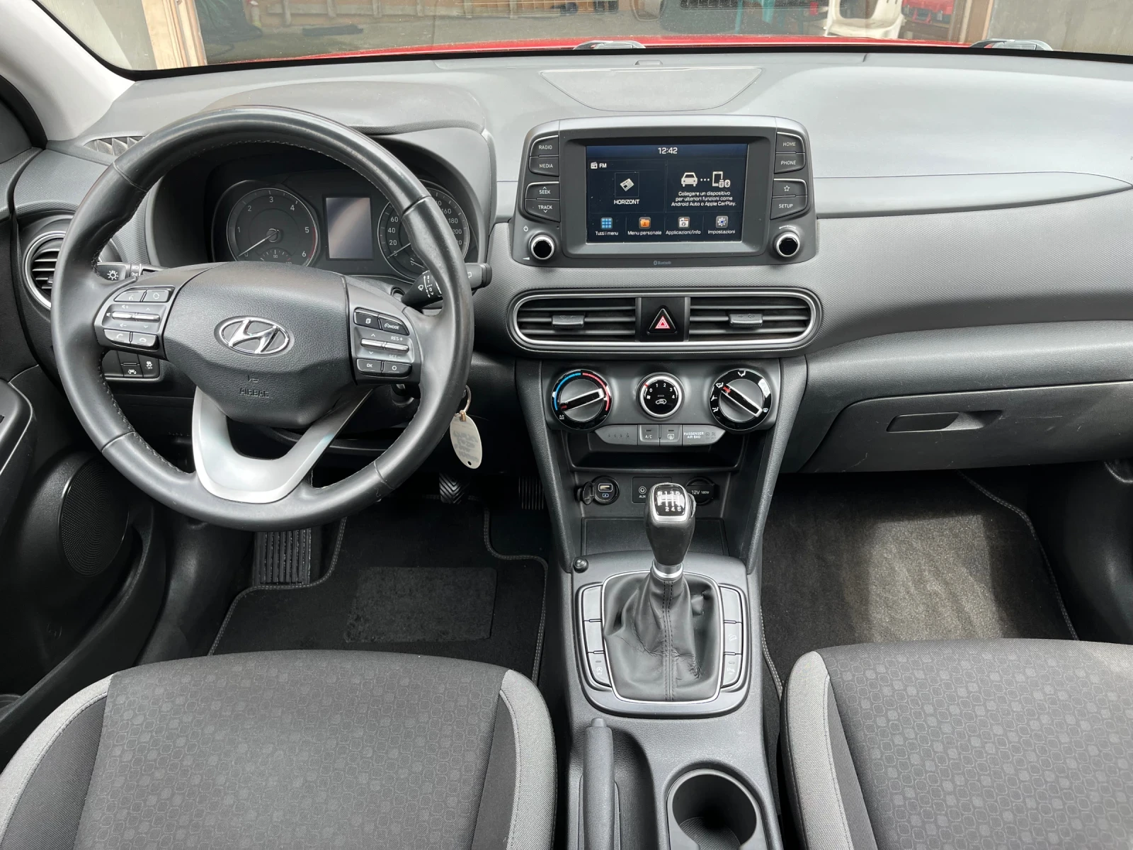 Hyundai Kona 1, 6CRDI ОБСЛУЖЕН, снимка 9 - Автомобили и джипове - 56040877