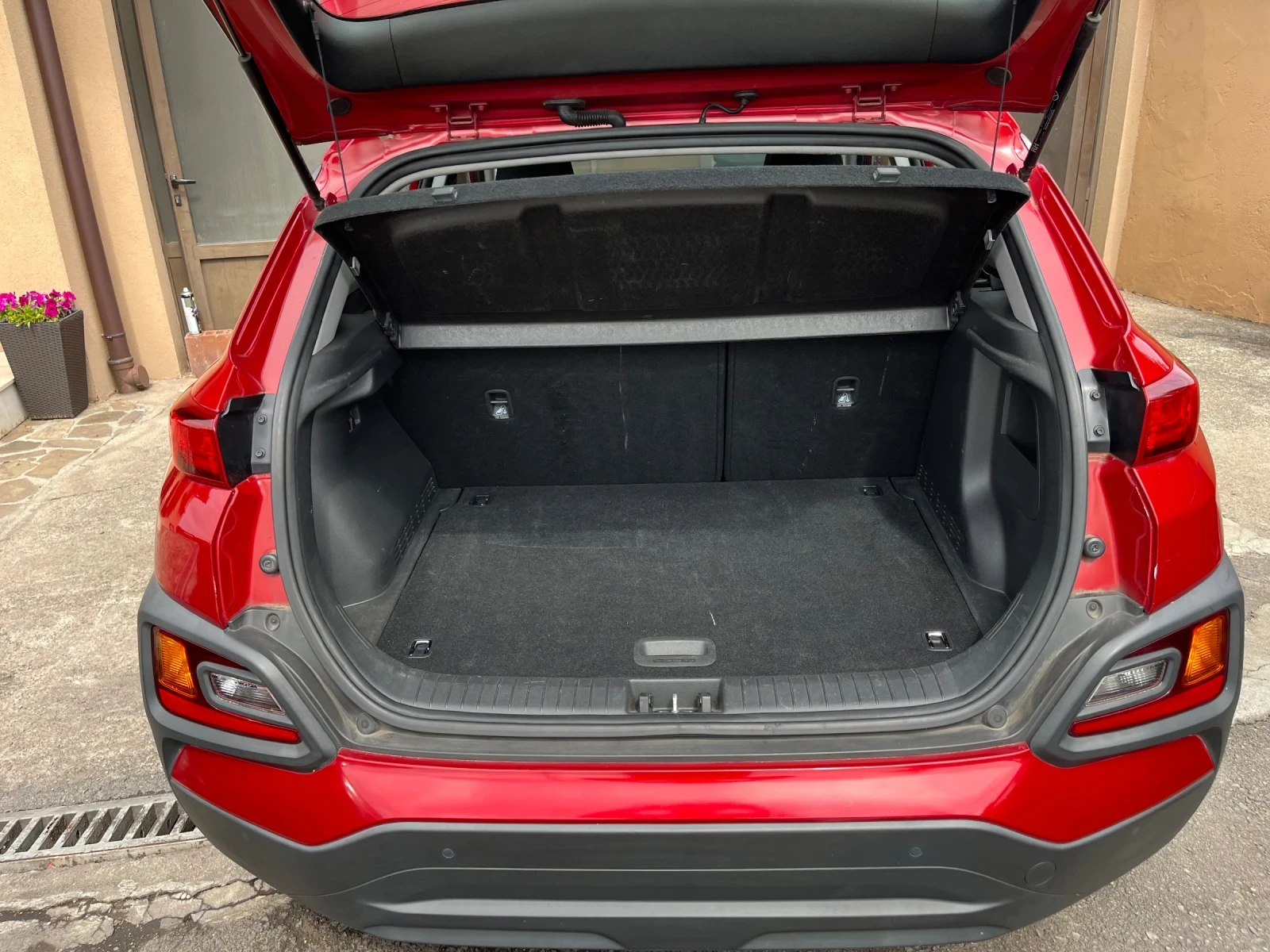 Hyundai Kona 1, 6CRDI ОБСЛУЖЕН, снимка 11 - Автомобили и джипове - 56040877