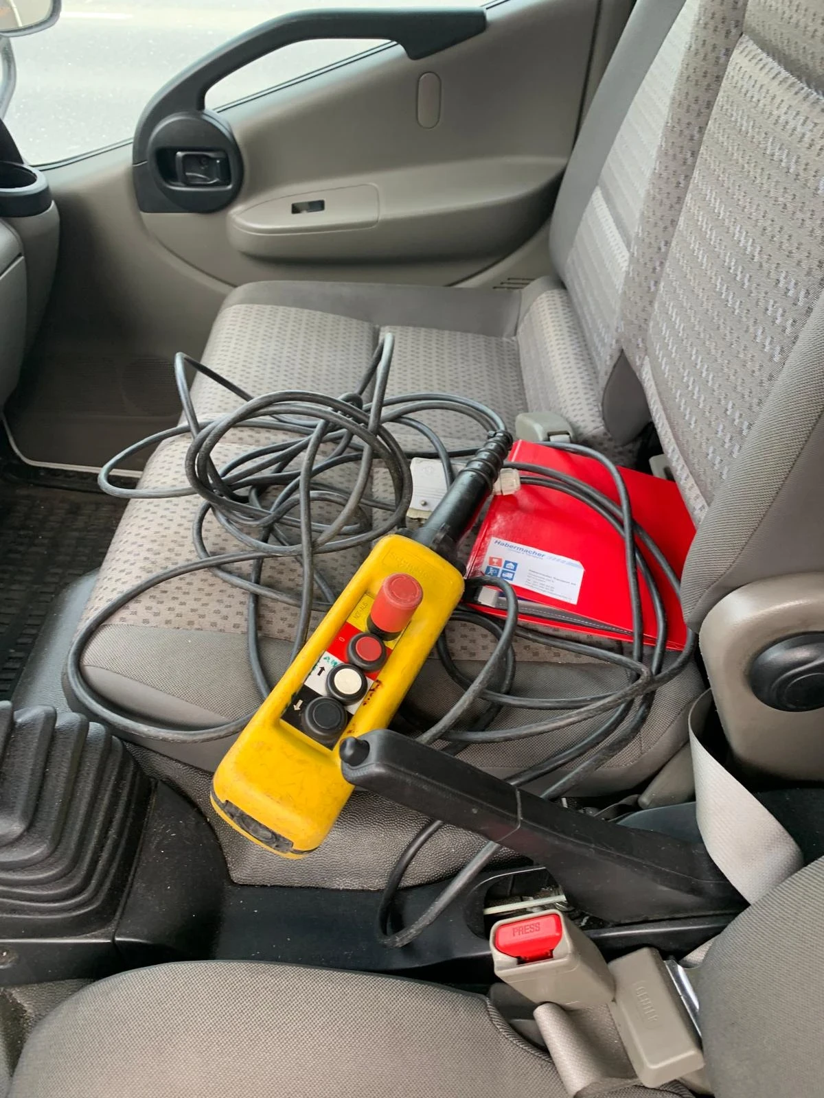 Nissan Capstar * ХАСПЕЛ* 27метра* 400кг.* 3.5т.ШВЕЙЦАРИЯ*  - изображение 10