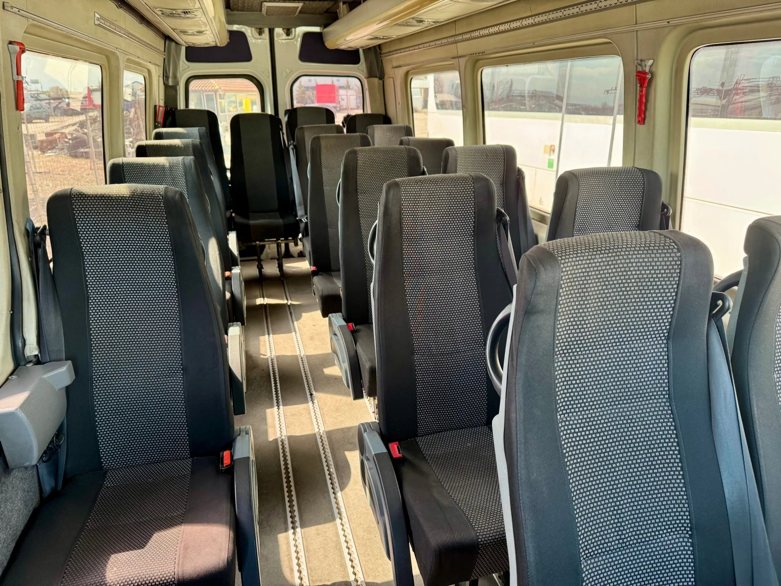 Mercedes-Benz Sprinter 513 20 местен Печка Климатик , снимка 9 - Бусове и автобуси - 53971793