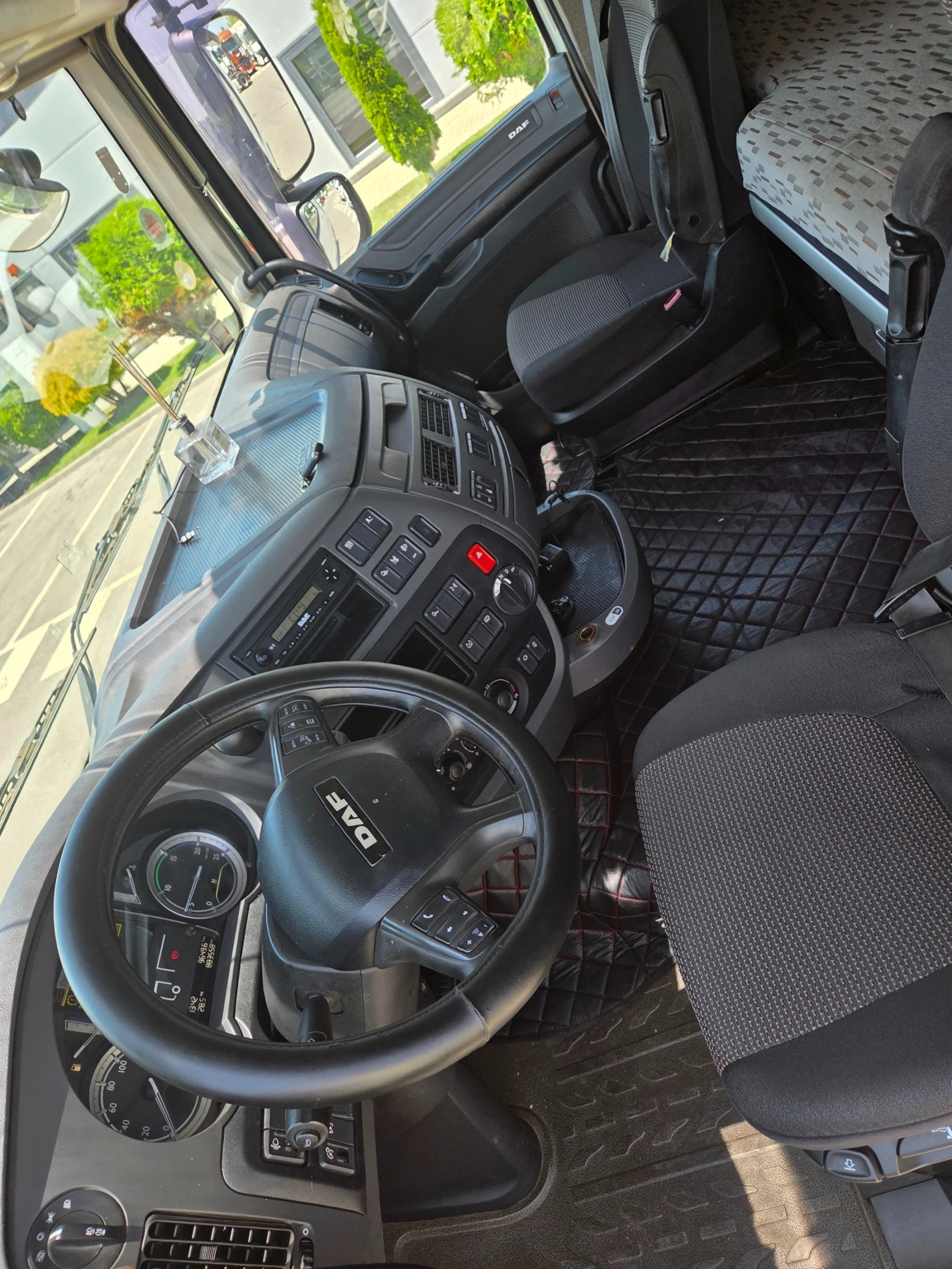 Daf XF МЕГА-РЕТАРДЕР - изображение 7