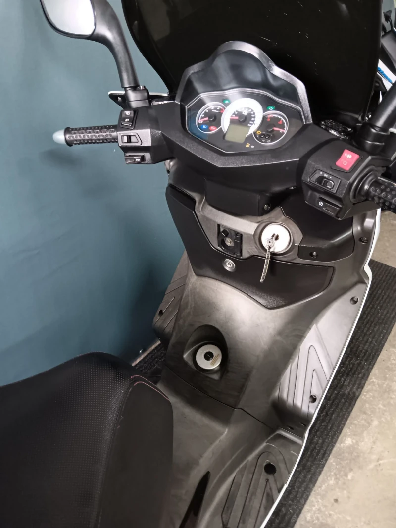 Sym Citycom 300i, снимка 11 - Мотоциклети и мототехника - 49816280