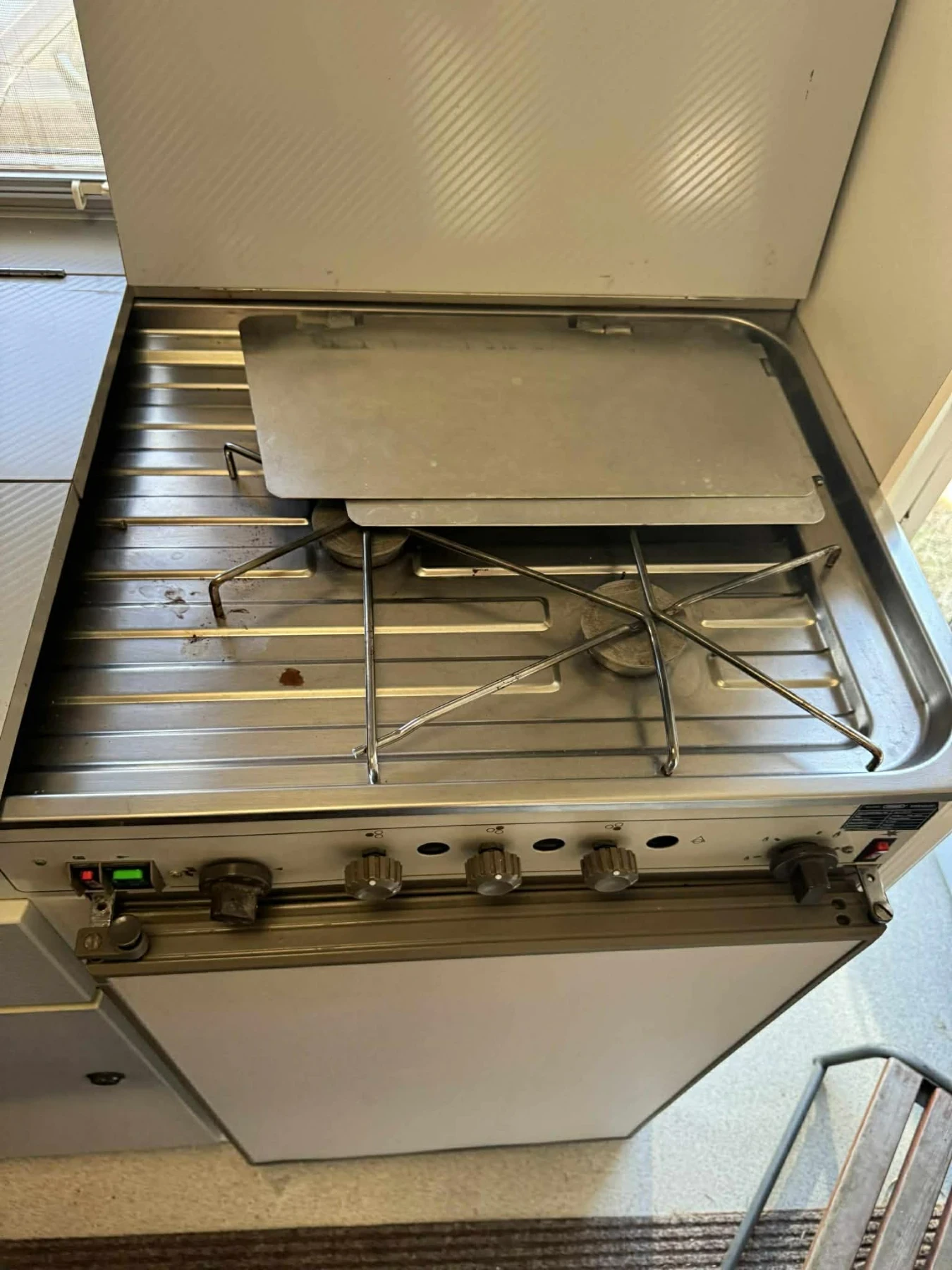 Каравана KIP, снимка 10 - Каравани и кемпери - 53922214