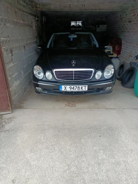 Mercedes-Benz E 220, снимка 1