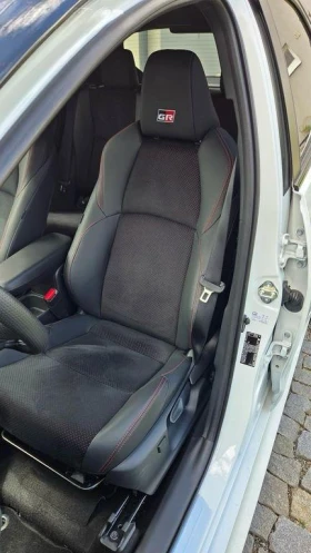 Обява за продажба на Toyota Yaris 1.5 HEV GR SPORT 131 KC TOP FULL ~46 950 лв. - изображение 10