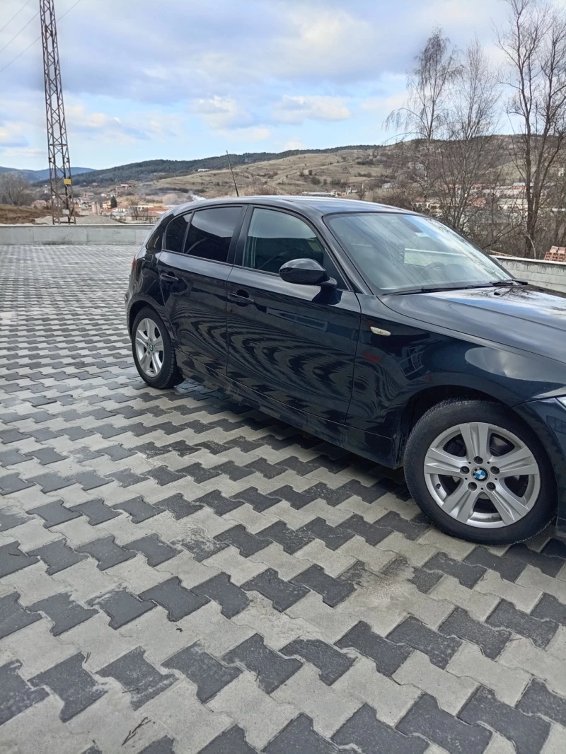 BMW 116 FACE LIFT 6-скорости, снимка 2 - Автомобили и джипове - 47300745