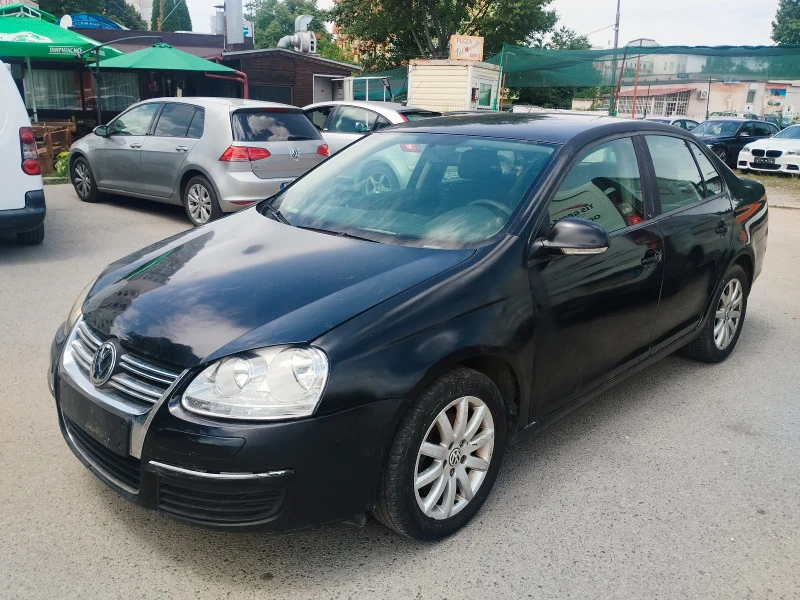 VW Jetta 1.9 TDI Нов внос от Италия!, снимка 3 - Автомобили и джипове - 46073610