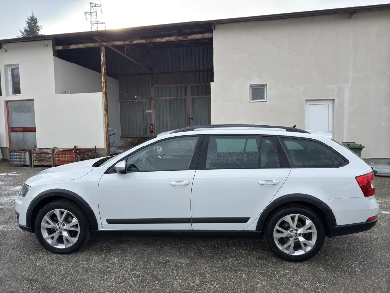 Skoda Octavia SCOUT 2.0TDI 4X4, снимка 4 - Автомобили и джипове - 48397476