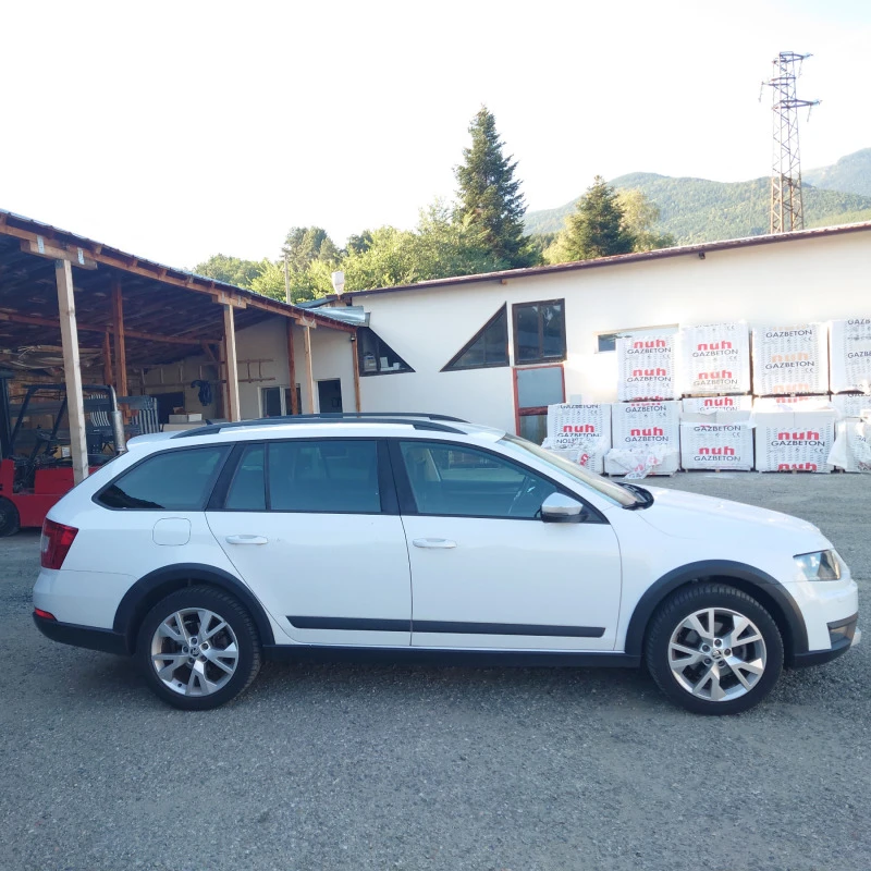 Skoda Octavia SCOUT 2.0TDI 4X4, снимка 7 - Автомобили и джипове - 47541016