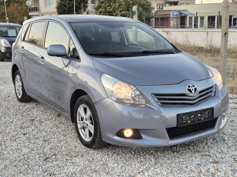 Toyota Verso 2.0 D4D KEYLESS GO, снимка 9 - Автомобили и джипове - 47905567