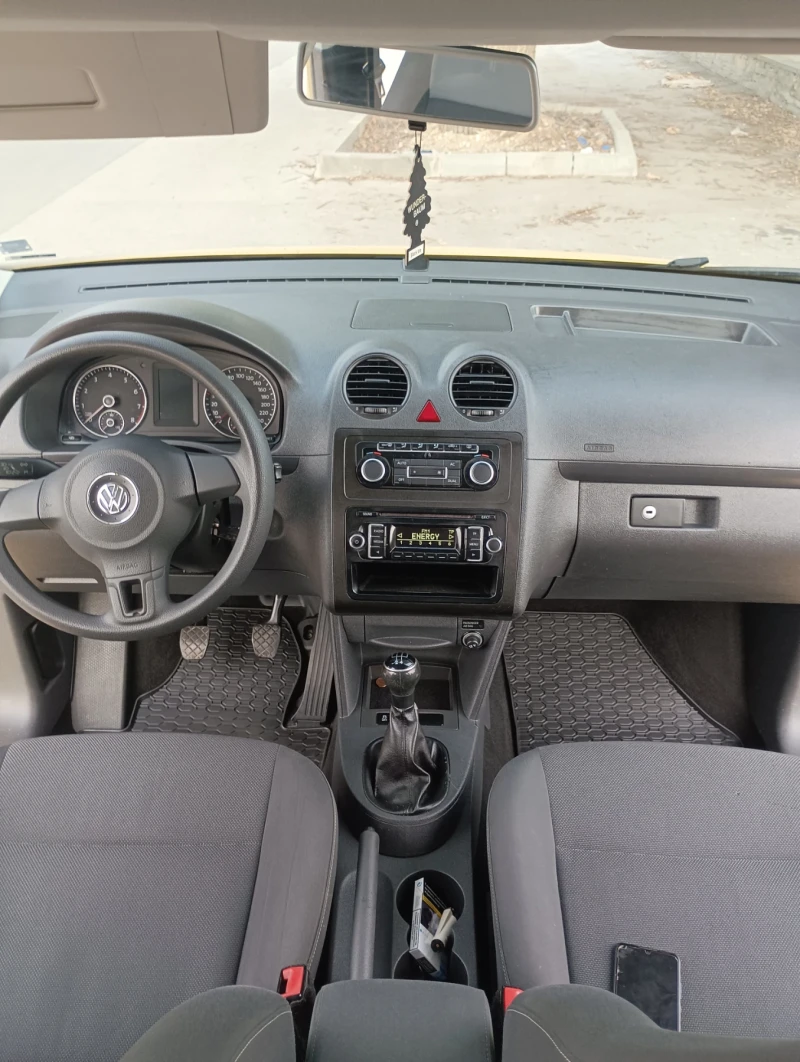 VW Caddy 1.2tsi, снимка 8 - Автомобили и джипове - 49323796