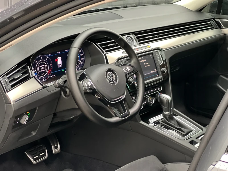 VW Passat R-LINE HIGHLINE FULL, снимка 11 - Автомобили и джипове - 49517497