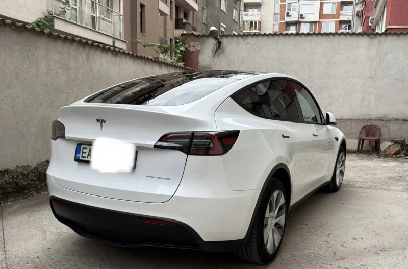 Tesla Model Y Long Range AWD - Първи собственик, снимка 4 - Автомобили и джипове - 51671148