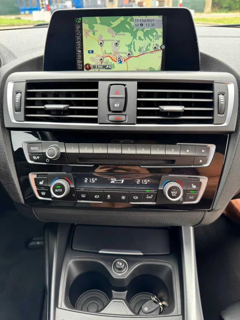 BMW 118 M paket Shadow Line B47, снимка 12 - Автомобили и джипове - 53346376