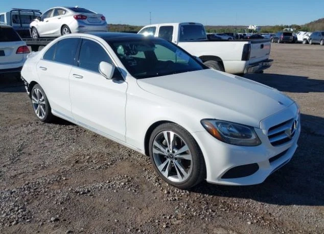 Mercedes-Benz C 300, снимка 1 - Автомобили и джипове - 49270215