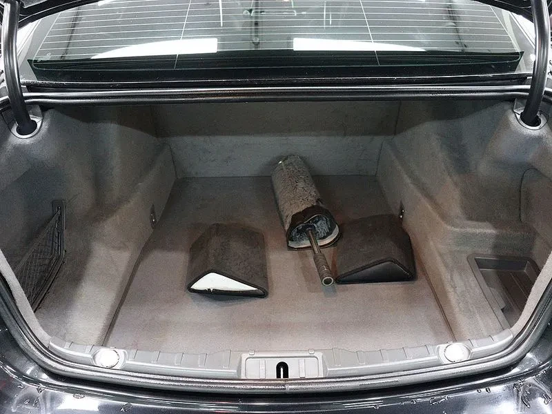 BMW 740 Li Individual, снимка 5 - Автомобили и джипове - 53334715