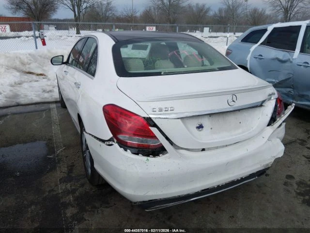 Mercedes-Benz C 300 4MATIC, снимка 3 - Автомобили и джипове - 53810645