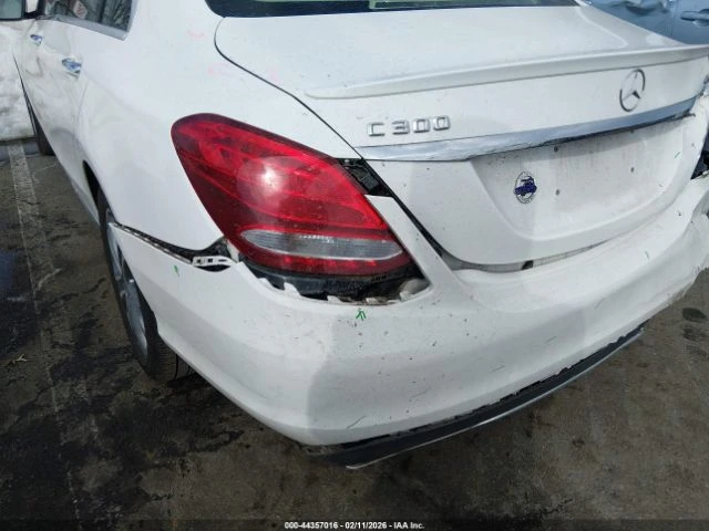 Mercedes-Benz C 300 4MATIC, снимка 5 - Автомобили и джипове - 53810645