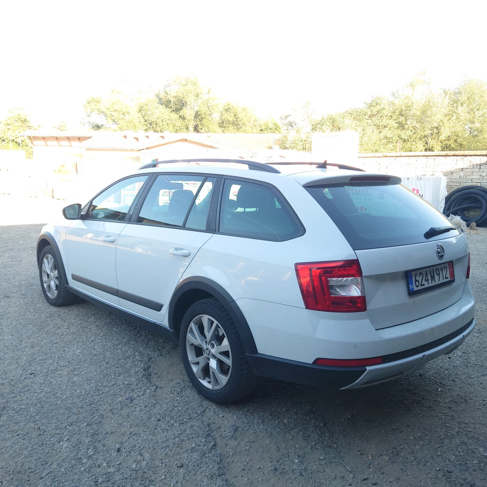 Skoda Octavia SCOUT 2.0TDI 4X4 - изображение 5